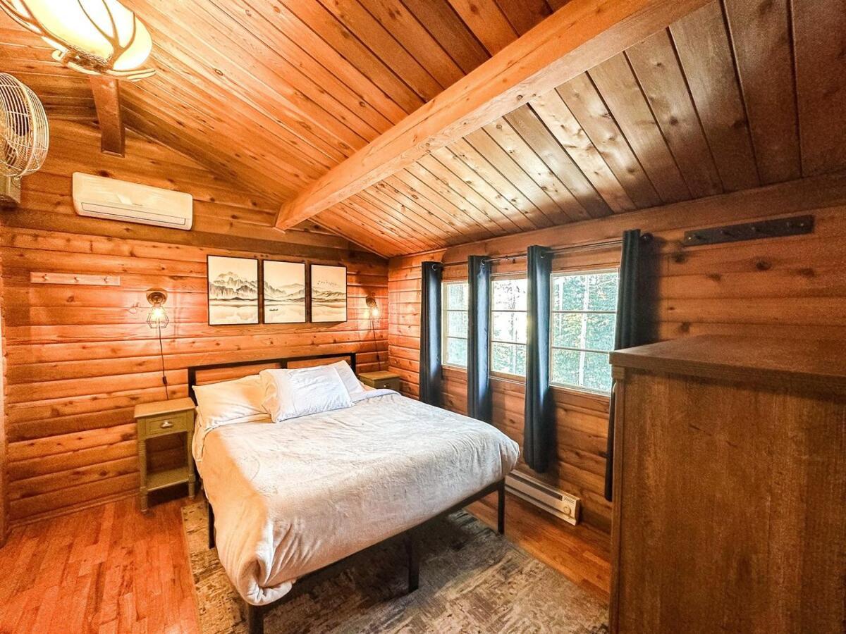 Village Vibes Deck And Bbq Duck Creek Village Экстерьер фото