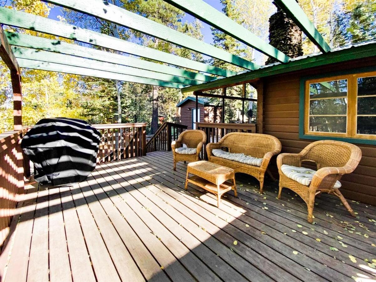 Village Vibes Deck And Bbq Duck Creek Village Экстерьер фото